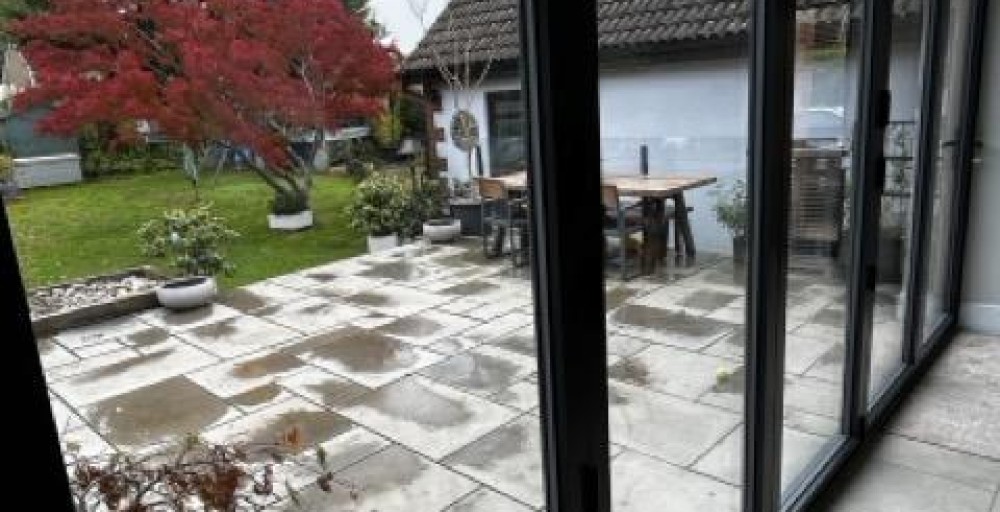 BI-FOLD DOORS